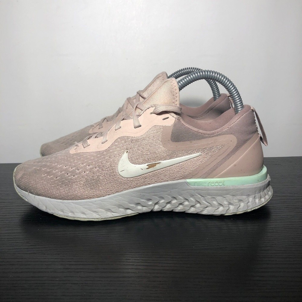Nike Odyssey React Womens Size 8 Running Shoes A09820-201 Light Blush Light Blue
